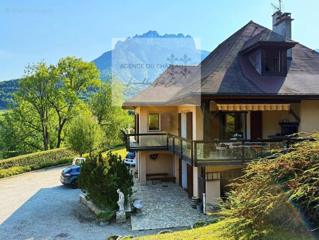 Maison à MENTHON-SAINT-BERNARD