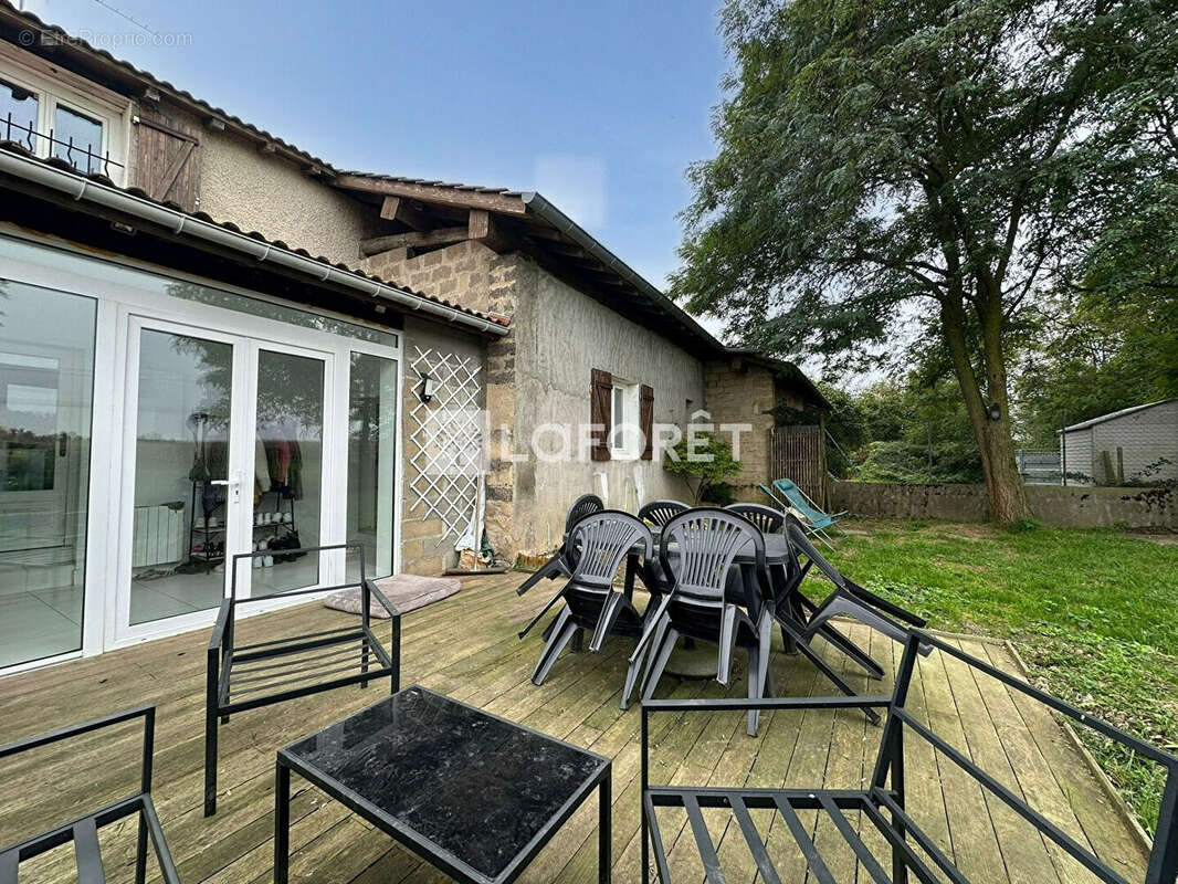 Maison à SAINT-TRIVIER-SUR-MOIGNANS