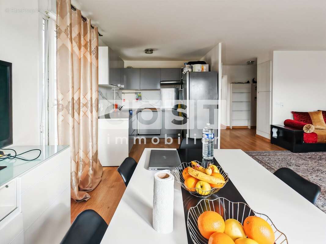 Appartement à COLOMBES