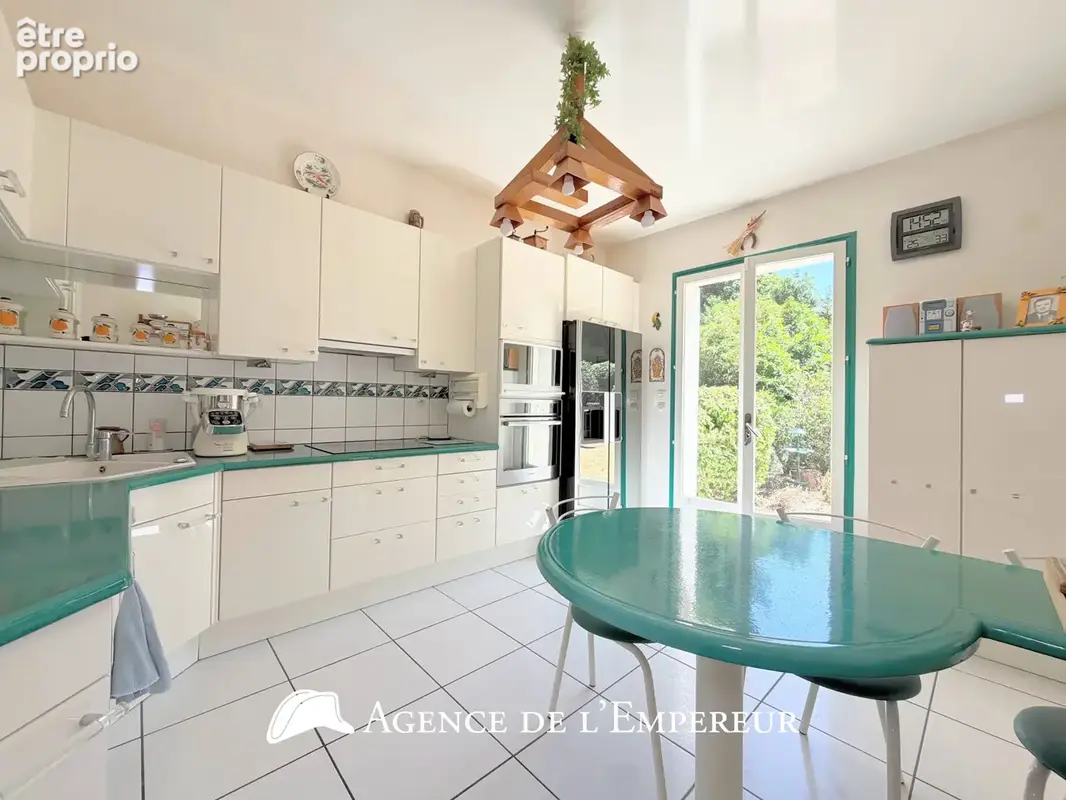 Maison 5 chambres, grand jardin, Saint-Cucufa. - photo 11