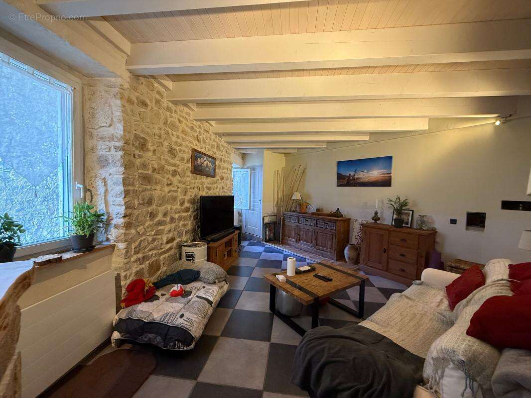 Maison à LABLACHERE
