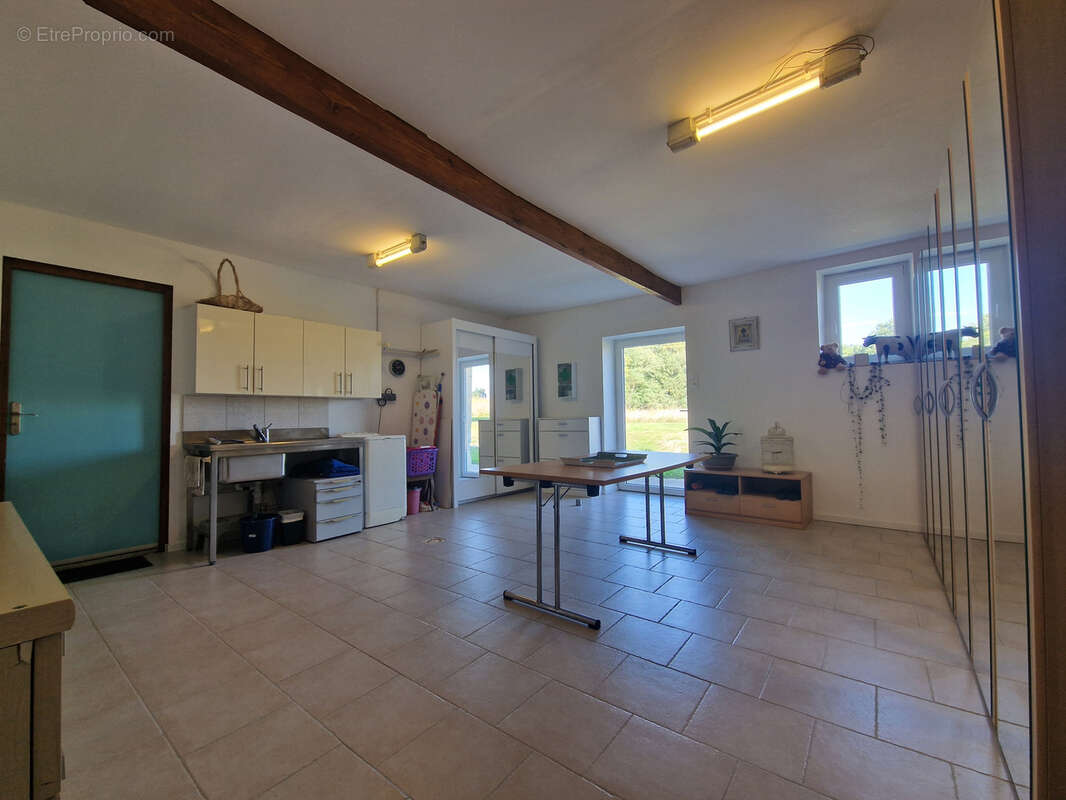 Maison à TUGERAS-SAINT-MAURICE