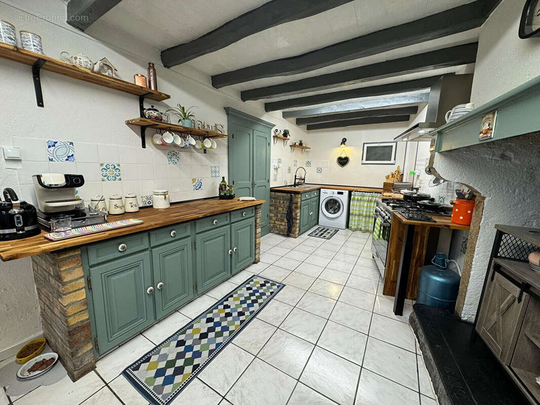 Maison à CHATEAUPONSAC