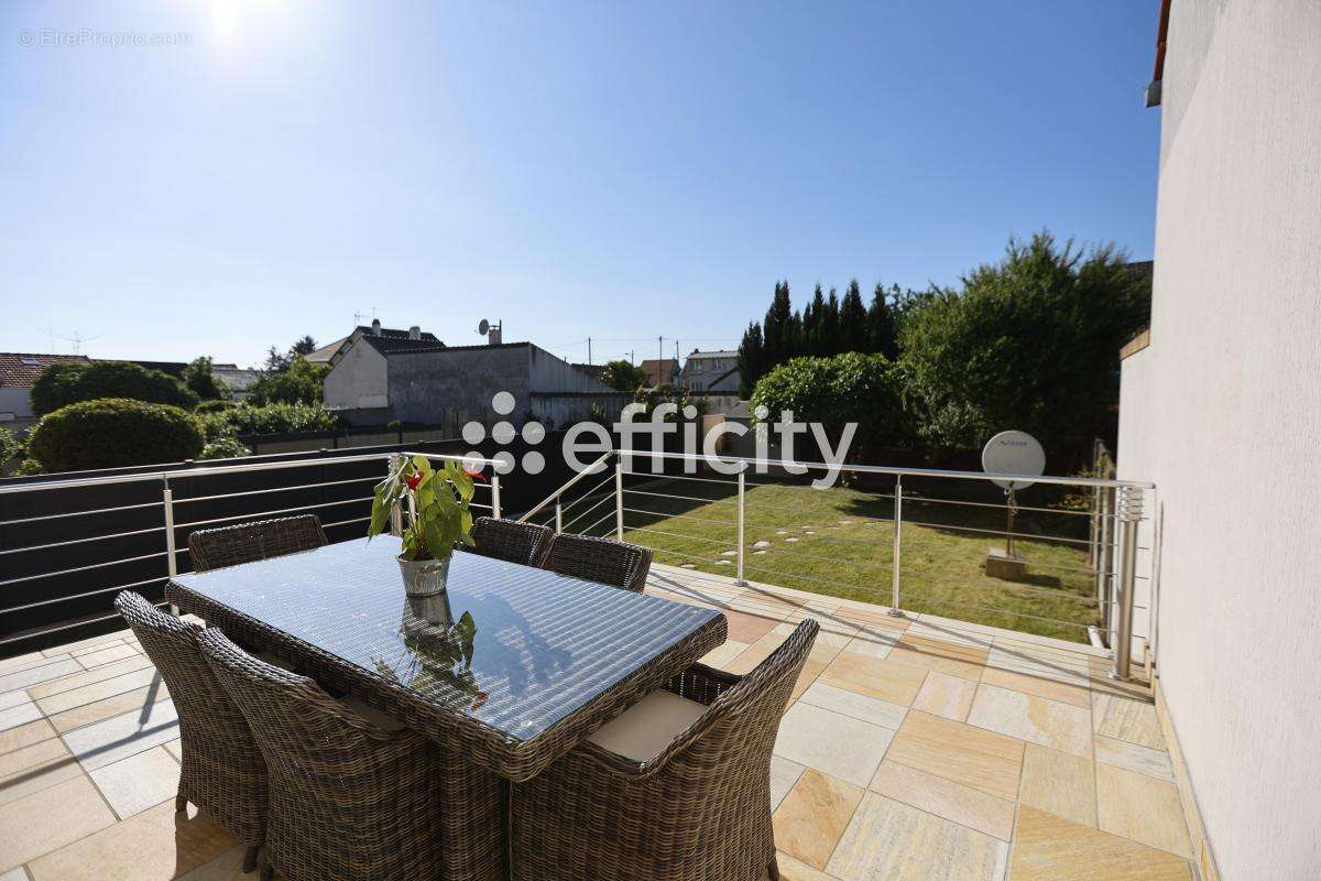 Maison à PARAY-VIEILLE-POSTE