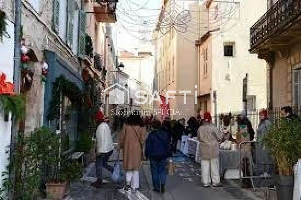 Photo 3 - Commerce à LE CANNET