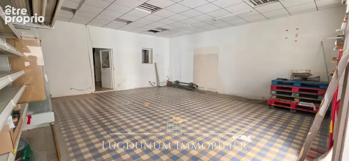 Local commercial  85 m2 - photo 4