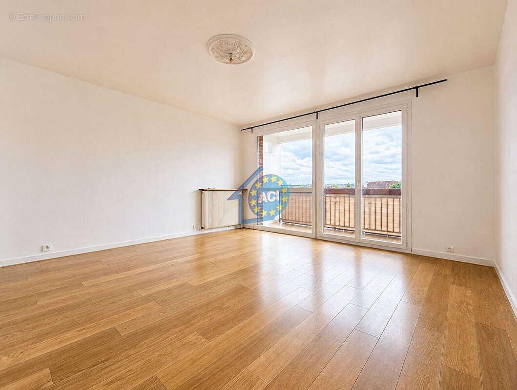 Appartement F4 - Mantes-la-Jolie - 77 m² - garage - cave - balcon - photo 4