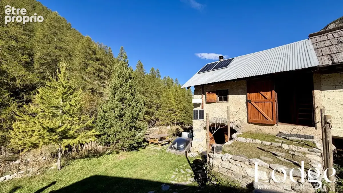 Maison à VILLAR-SAINT-PANCRACE
