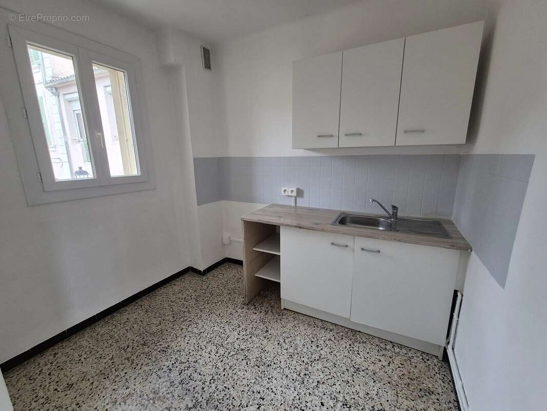 Appartement à COURTHEZON