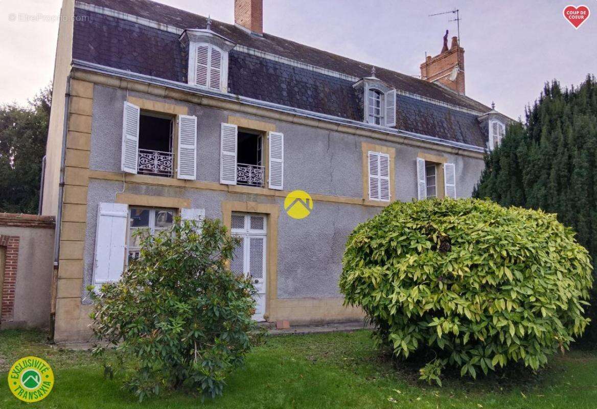 Maison à BONNAT