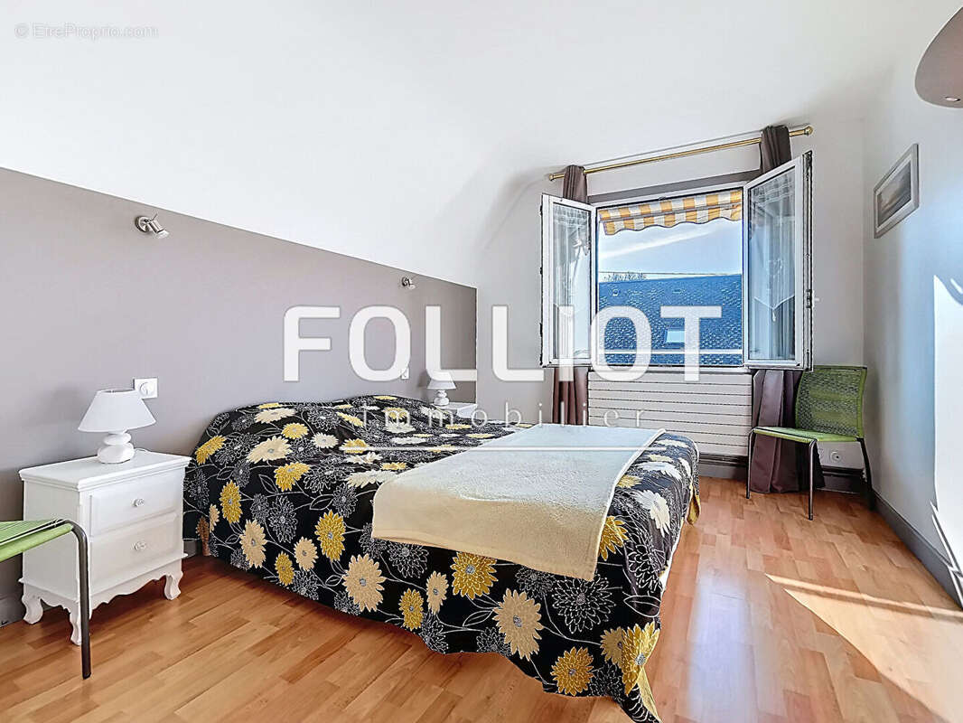 Maison à SAINT-PAIR-SUR-MER