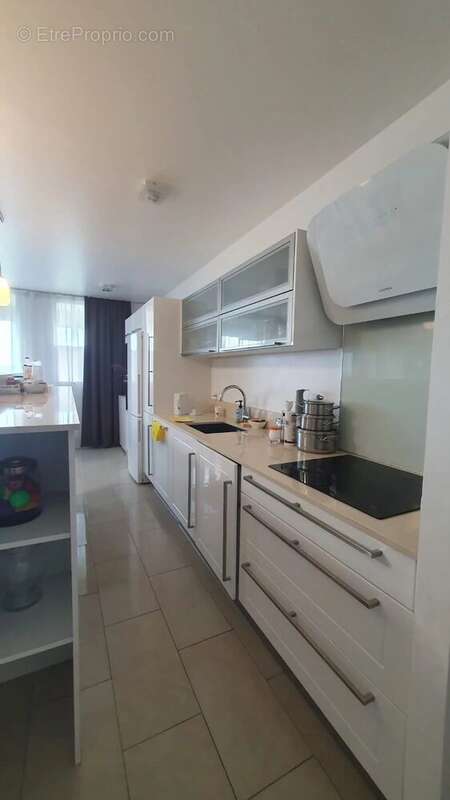 Appartement à SARTROUVILLE