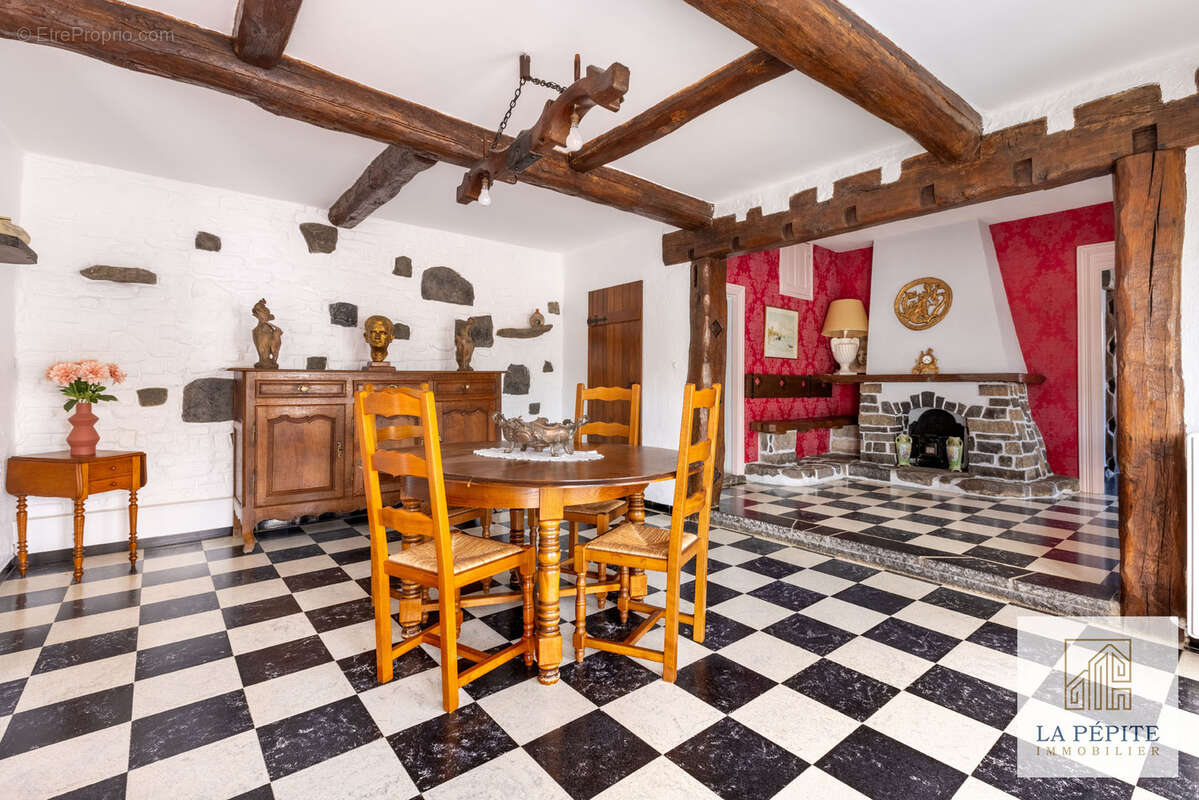 Maison à ODOMEZ