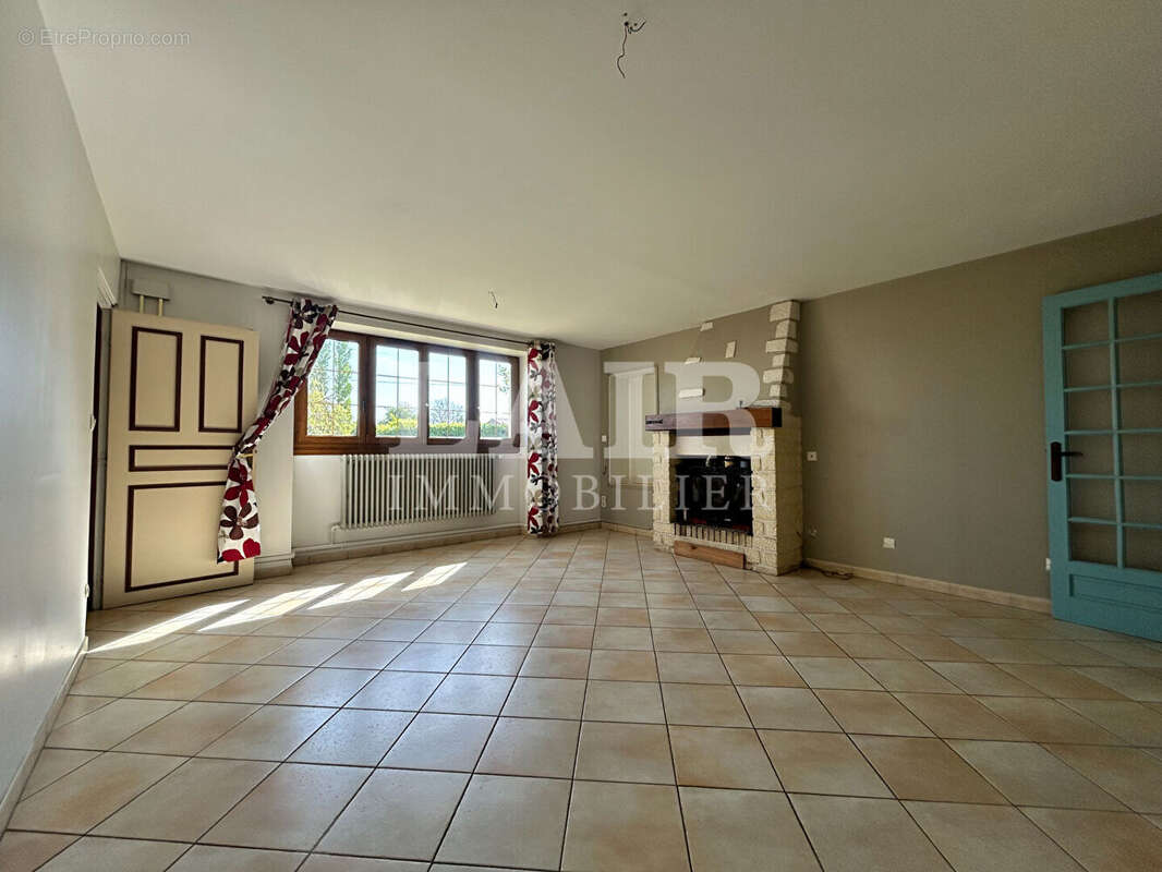 Maison à SILLY-EN-GOUFFERN