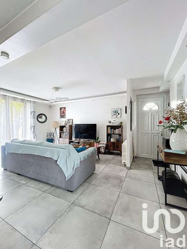 Photo 2 - Maison à BONNEUIL-SUR-MARNE