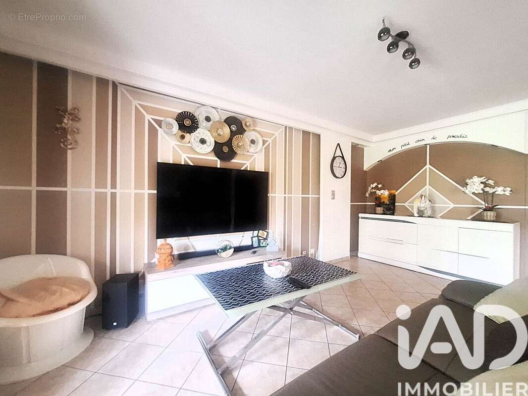 Photo 9 - Maison à SAINT-CYR-SUR-MORIN