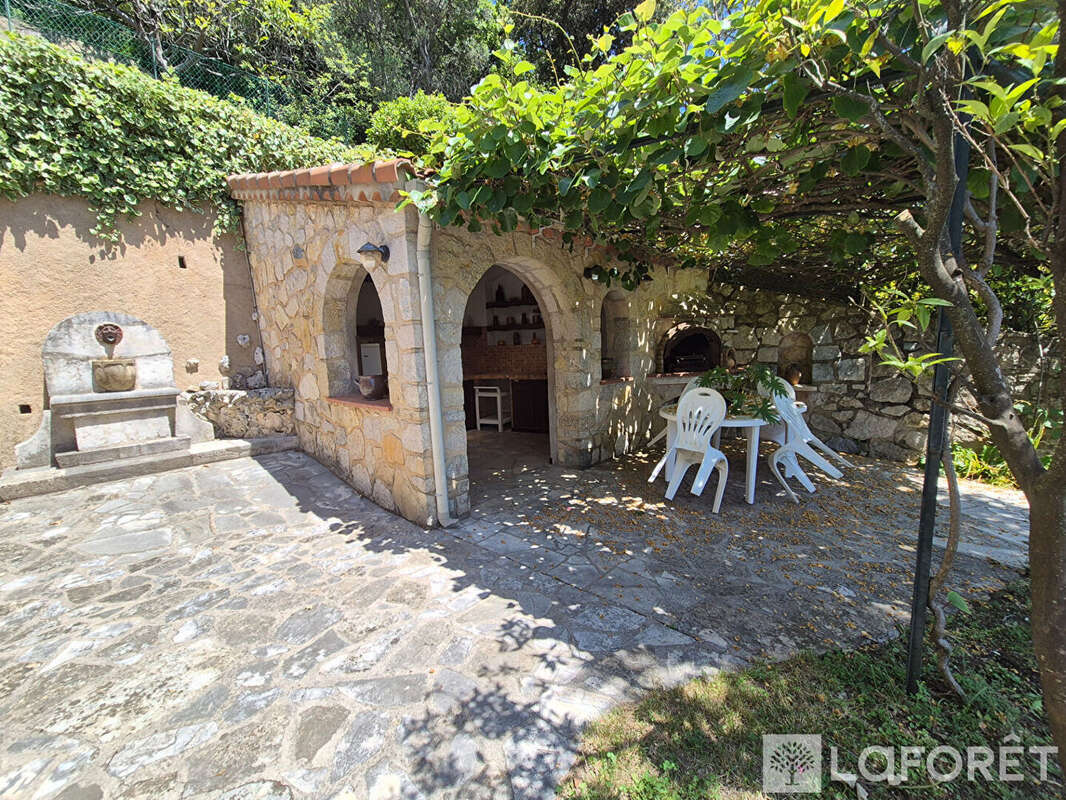 Villa Grasse 7 pièce(s) 151.75 m2 - photo 4