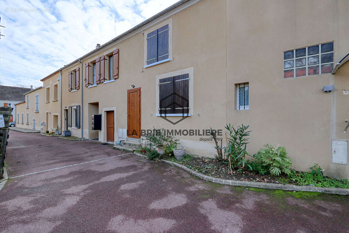 Appartement à MAROLLES-EN-BRIE