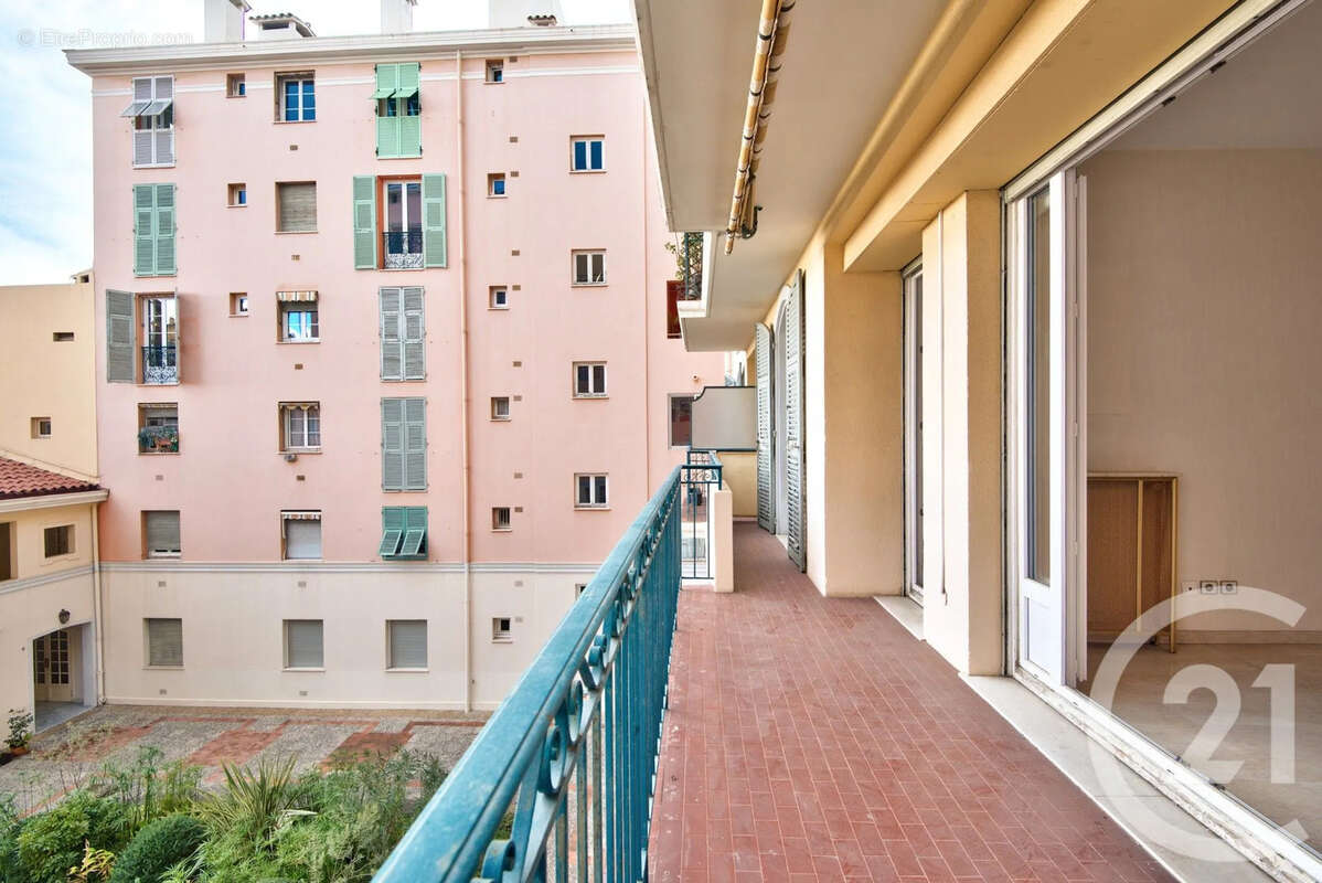 Appartement à NICE