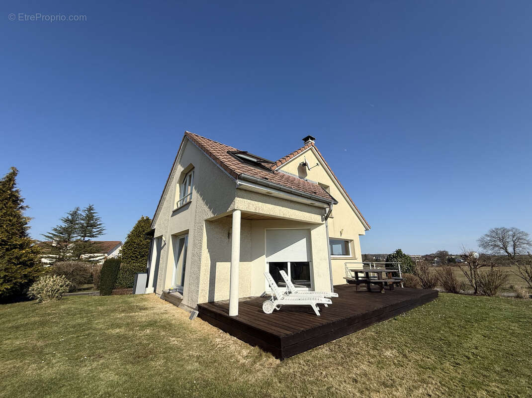 Maison à CONTREXEVILLE