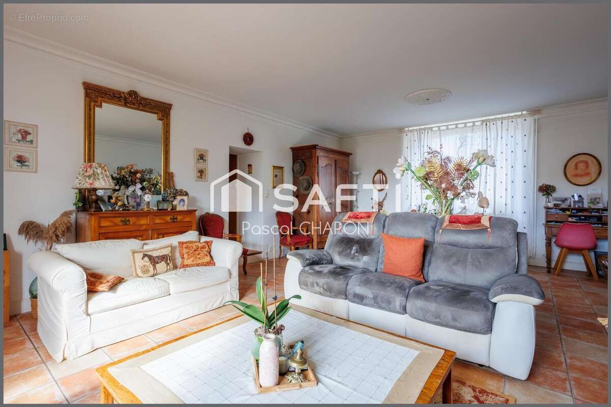 Photo 3 - Maison à ETRELLES