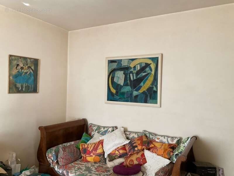 Appartement à vendre 3 pièces MARSEILLE 1er dernier étage d’un immeuble bourgeois - photo 3