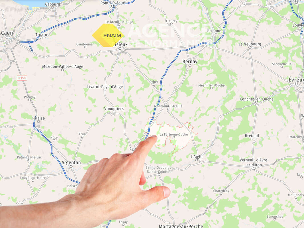 Maison à LA FERTE-FRENEL