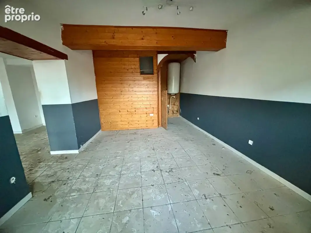 Ancien immeuble à rénover de 410 m² avec jardin et parking privatif – Larrazet (82) - photo 4