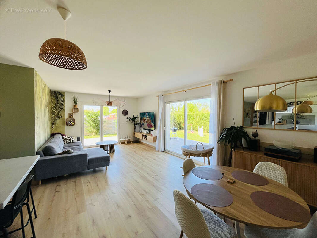 Villeneuve-sur-Lot, maison contemporaine de plain pied  (RT 2012) avec garage et jardin - photo 12