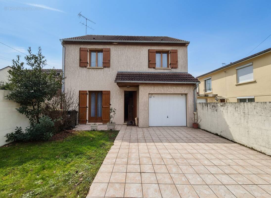 Maison à NOISY-LE-GRAND