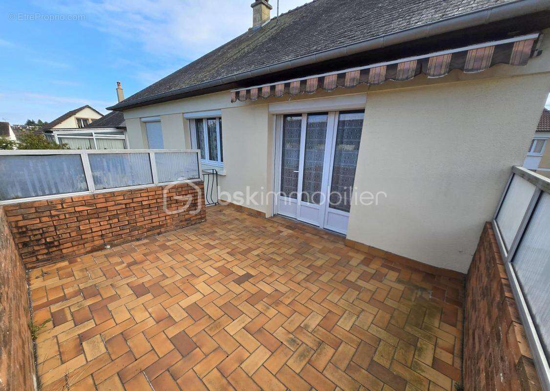 Maison à BONCHAMP-LES-LAVAL