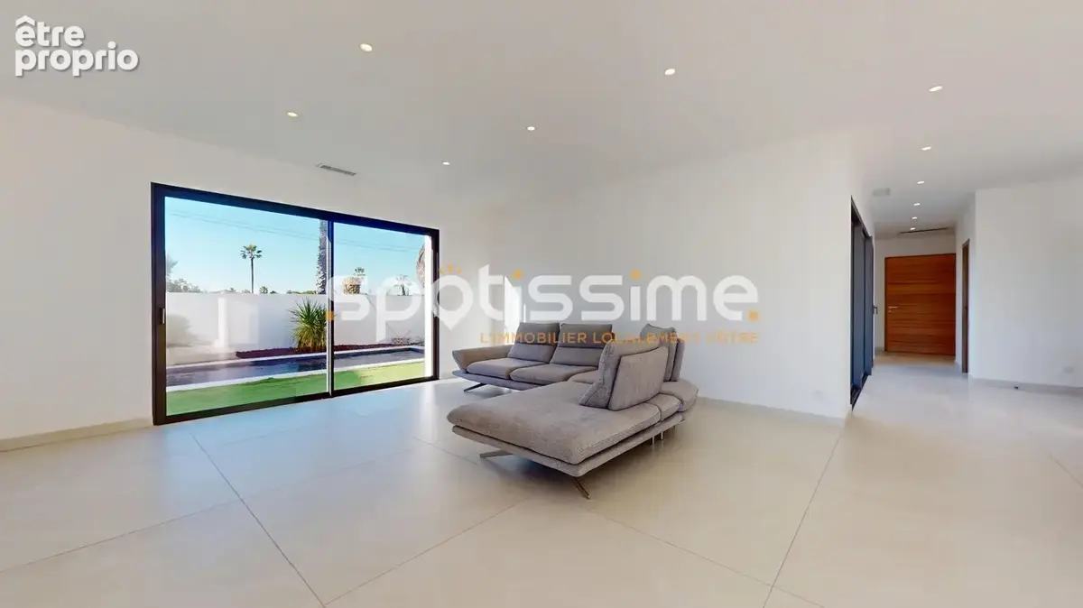 GRAU D'AGDE , A 5mn à pied de la mer, Villa d'architecte neuve de type 5 d'environ 190 m² sur terrain avec piscine, Prestations  - photo 13