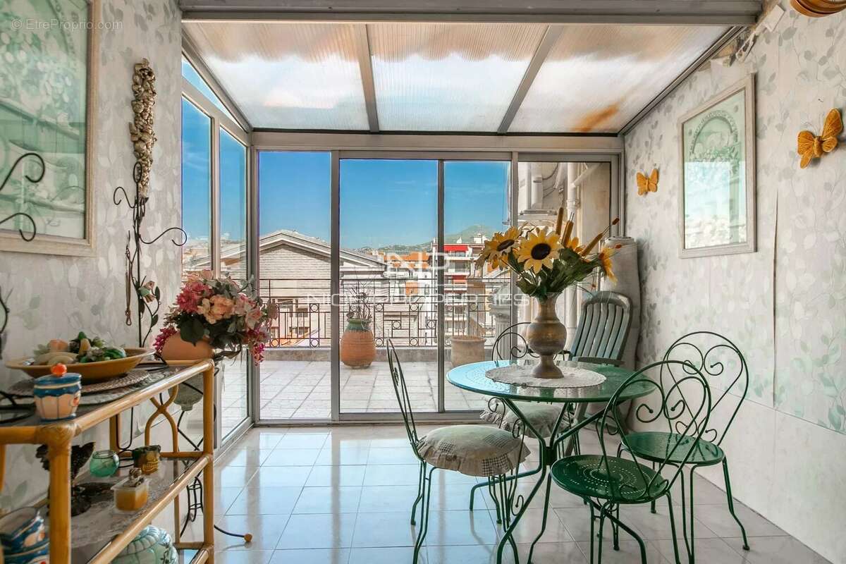 Appartement à NICE
