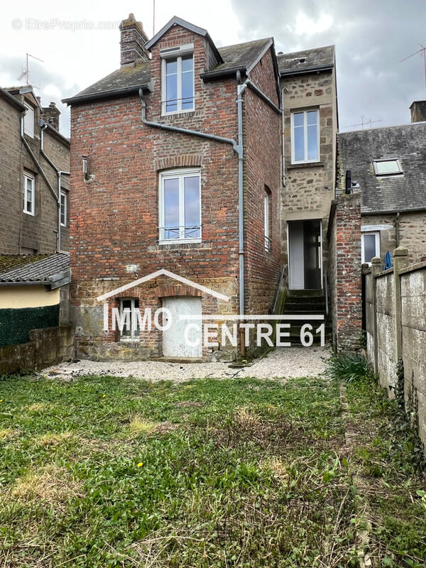 Maison à LA FERTE-MACE