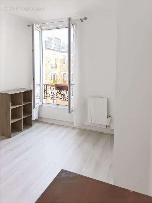 Appartement à PARIS-20E