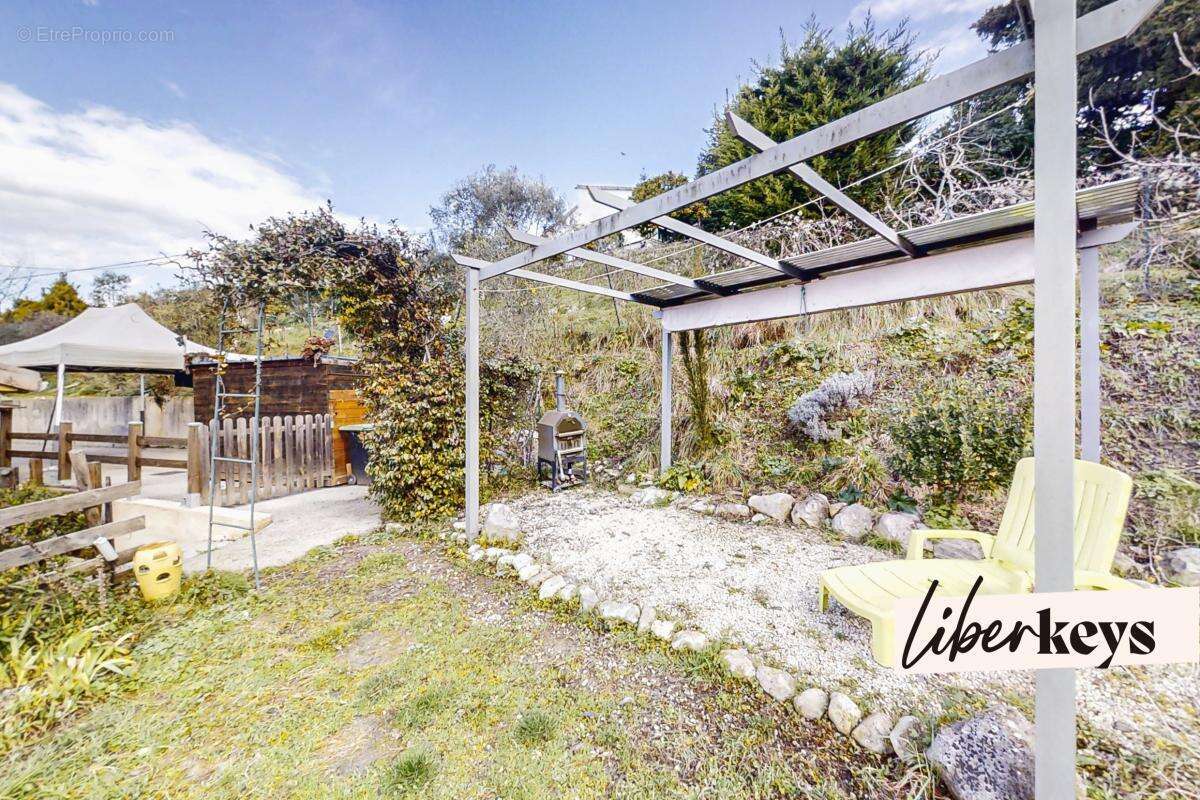 Maison à LA TRINITE