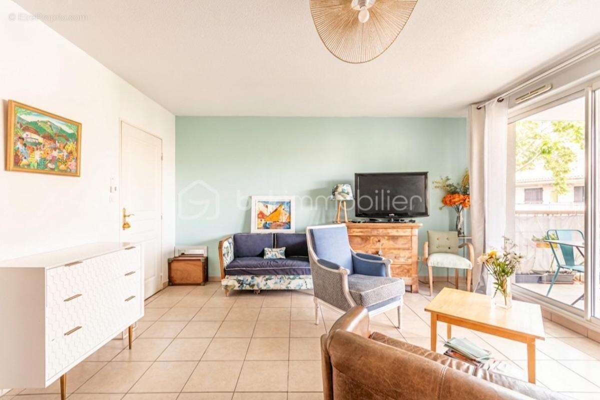 *** en exclusivité *** grand t2 avec terrasse et cave *** résidence de 2006 *** - photo 6