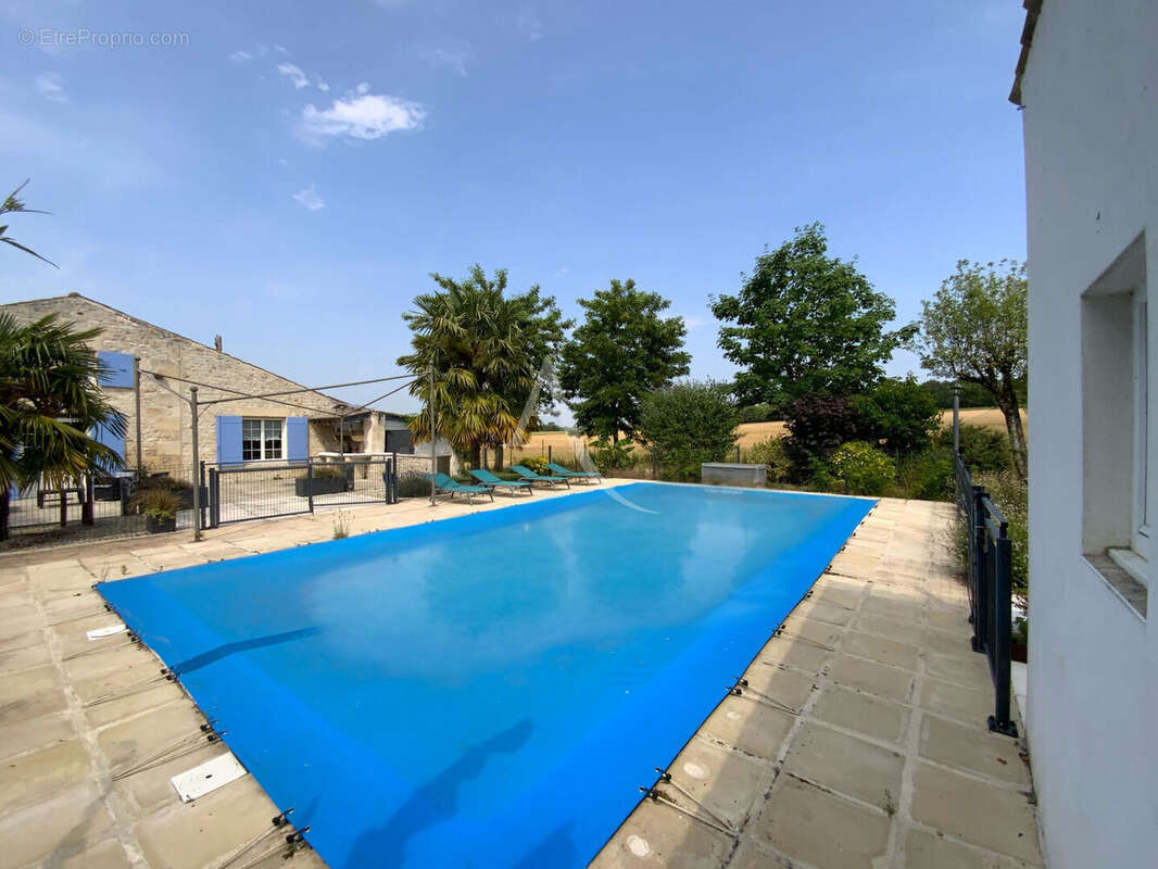 Maison à SAINT-GERMAIN-DU-SEUDRE