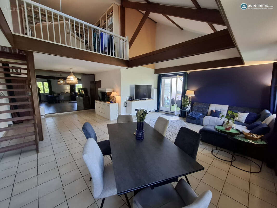 pièce de vie - Appartement à MONTLUCON