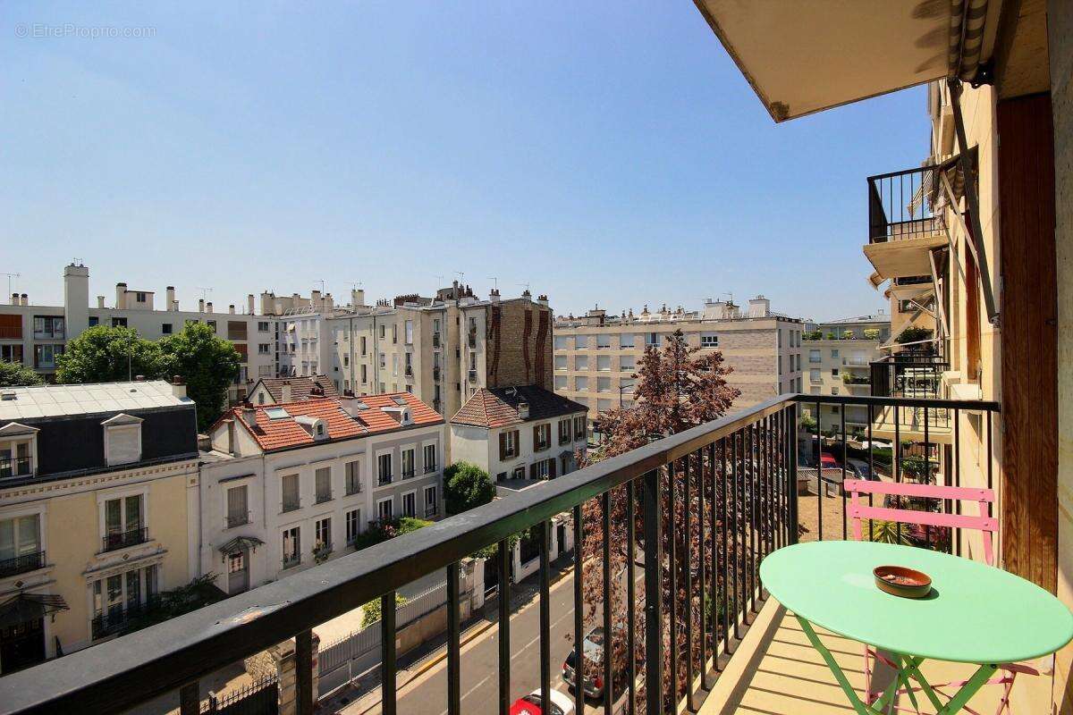 Appartement à BOIS-COLOMBES