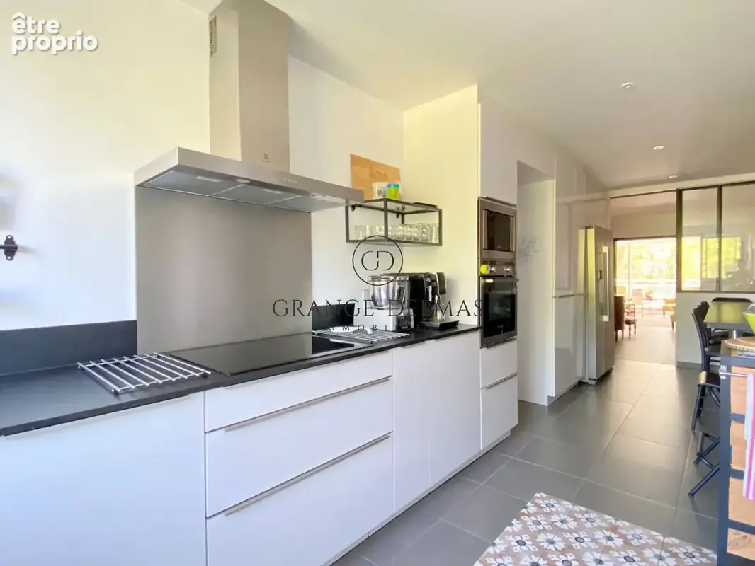 BORDEAUX - CAUDÉRAN  CENTRE - Appartement rénové  avec ascenseur, 3 chambres, terrasse et garage - photo 6