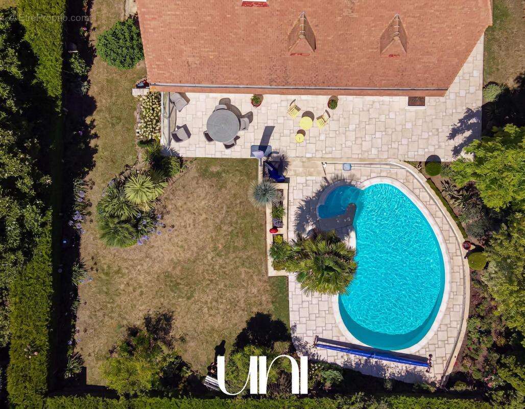 Maison 6 pièces 142m2 avec piscine - Colomby-Anguerny - photo 5