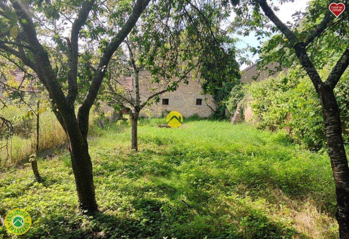 Maison à JOUET-SUR-L&#039;AUBOIS