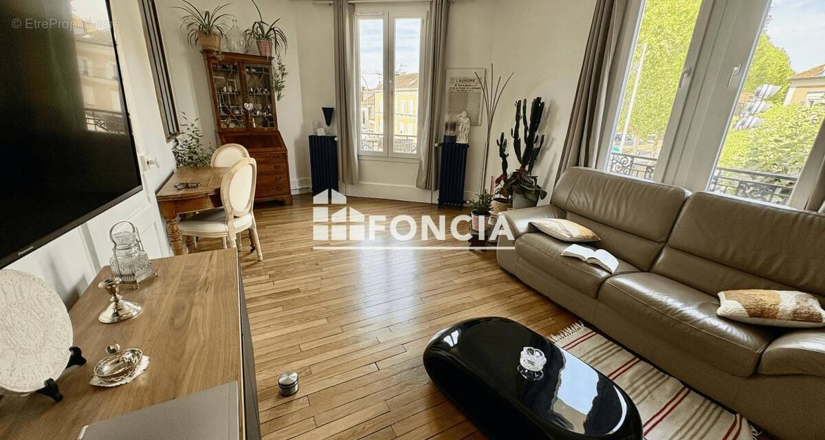 Appartement à FONTAINEBLEAU