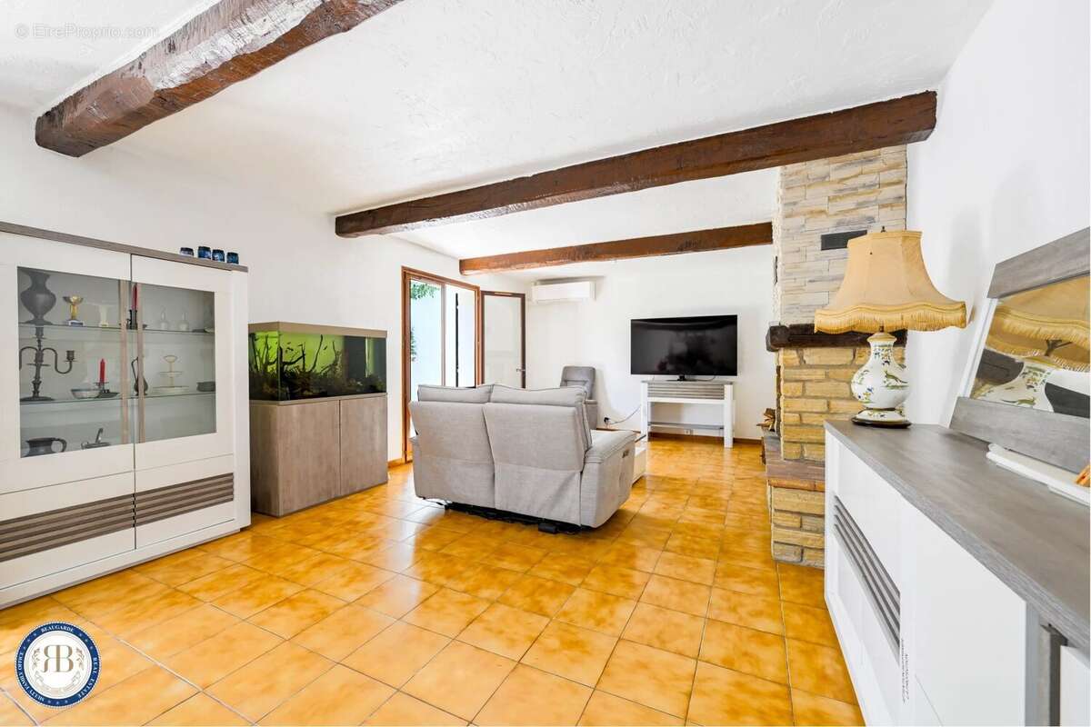 Maison à MOUGINS