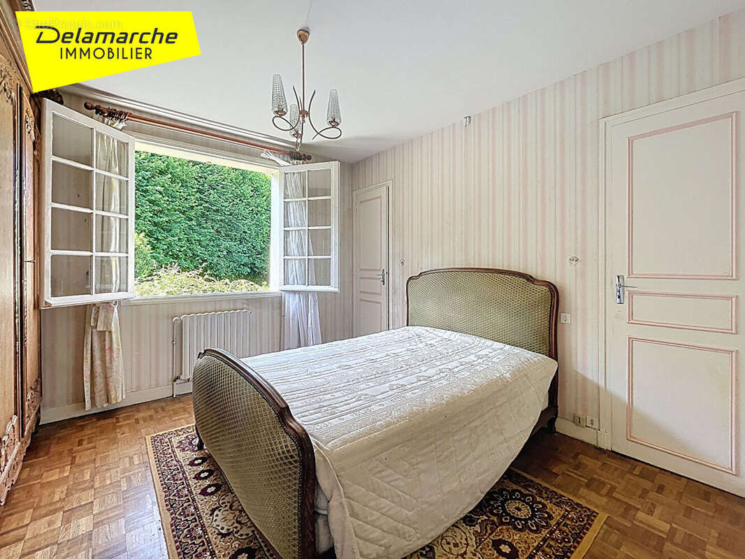 A vendre pavillon sur sous sol Hambye proche du bourg. - photo 5
