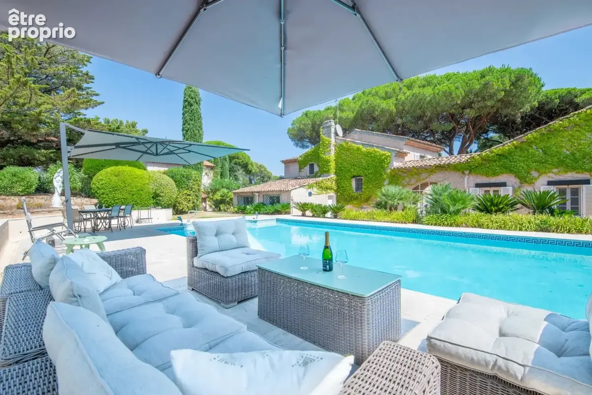 Mas de caractère de 1938 dans un domaine privé, parc de 6 450 m² à deux pas des plages - photo 3