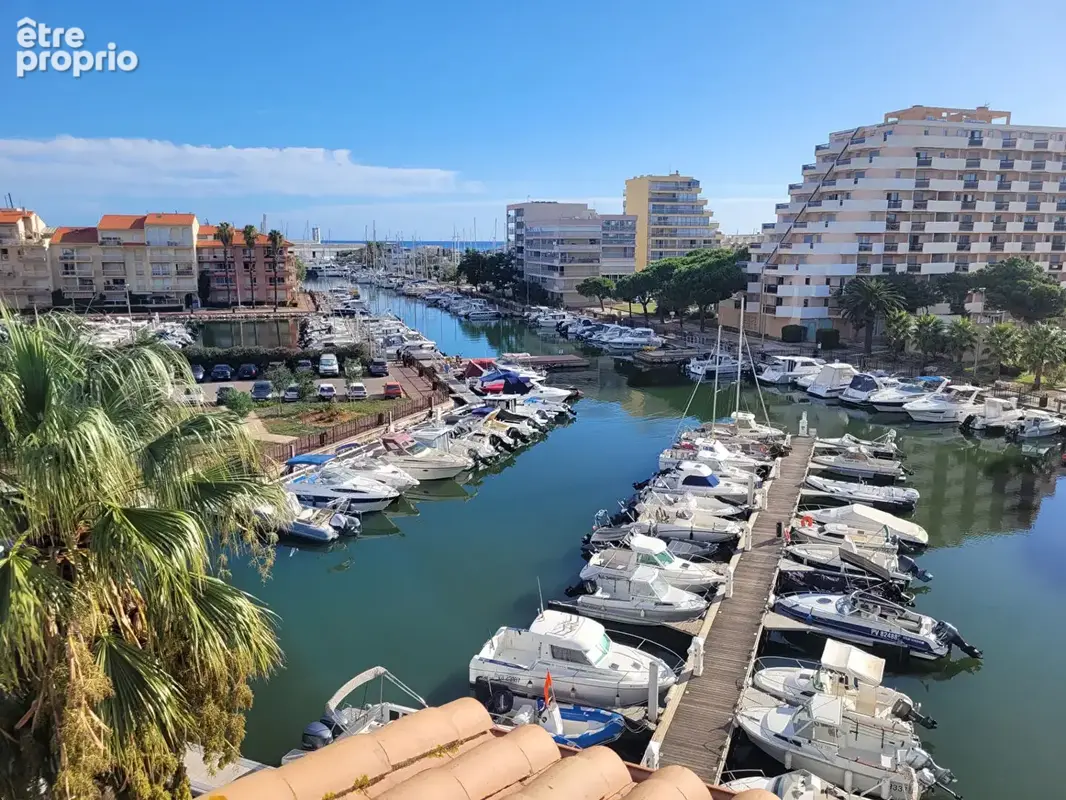Canet Port T3 Mezzanine Duplex avec terrasse vue Port et Mer - photo 5
