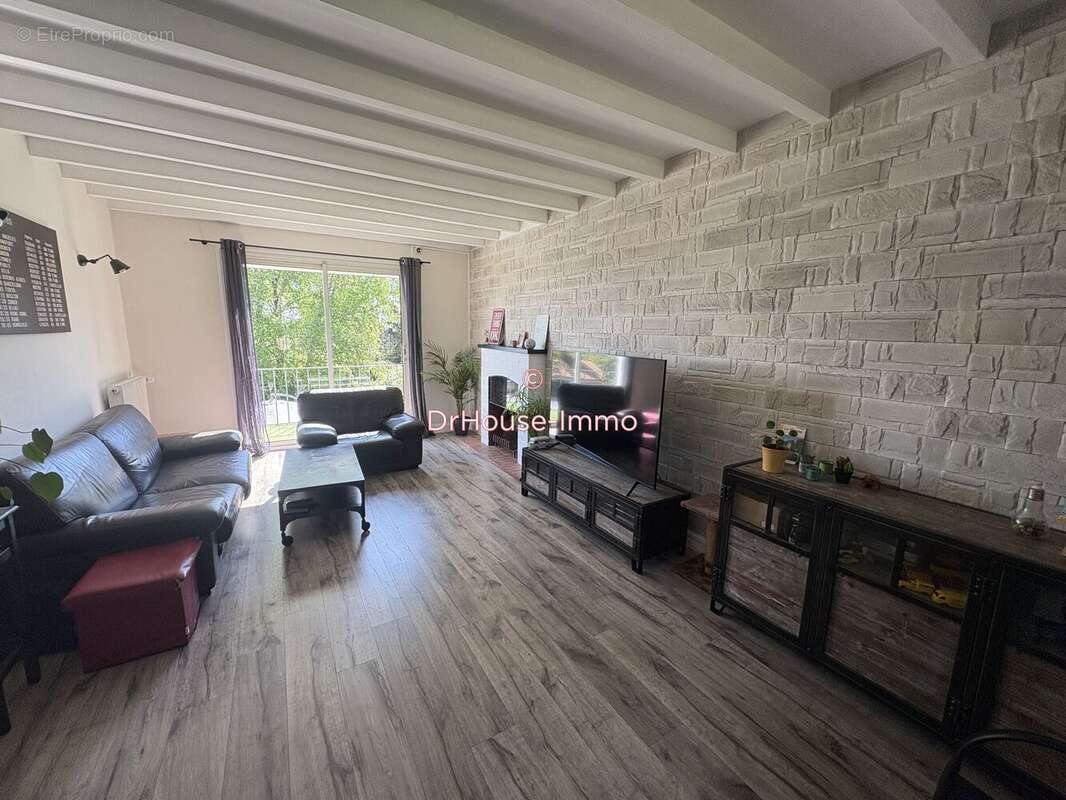 Maison à JAUNAY-CLAN