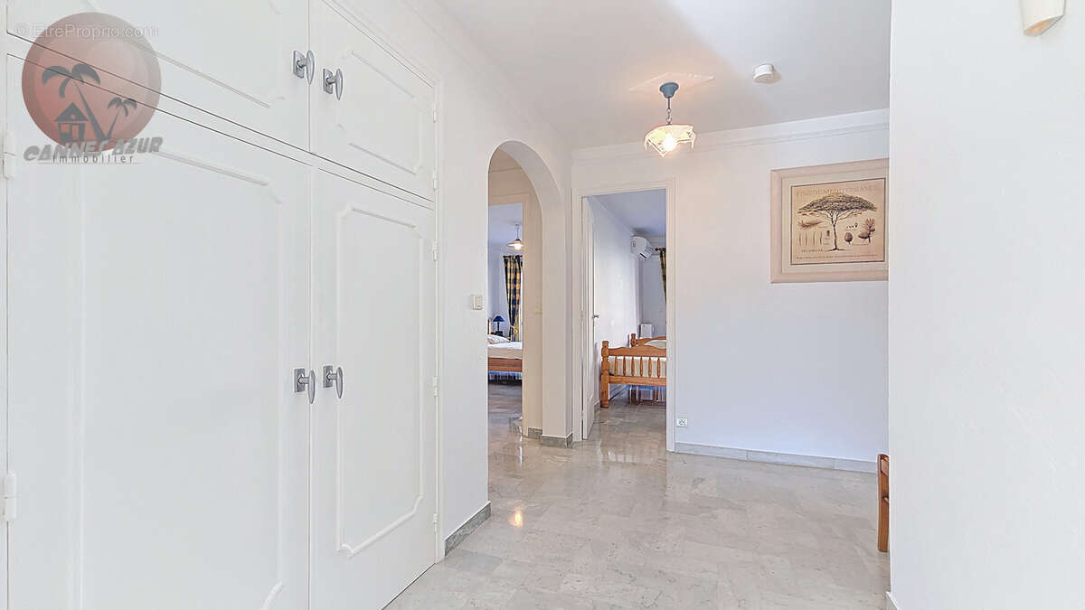 Appartement à LE CANNET